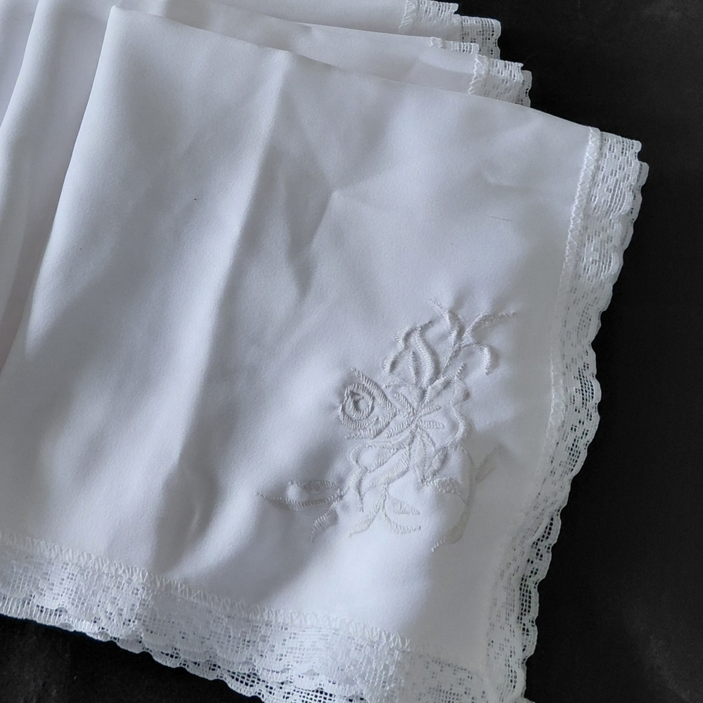 9 Vintage White Lace Napkins